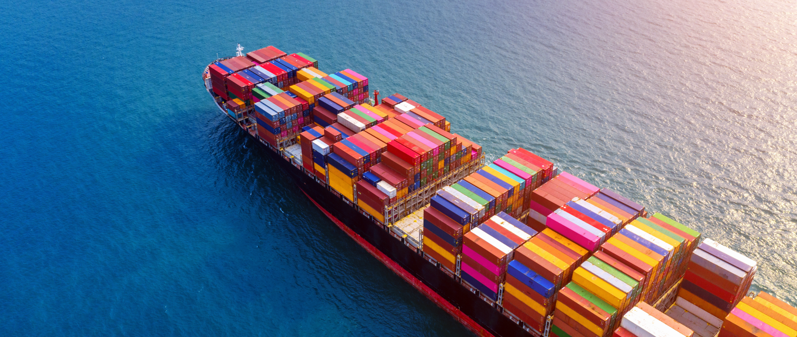How To Ship From Uae To Canada Shipping Cost Tips Eshipperuae Hero Image